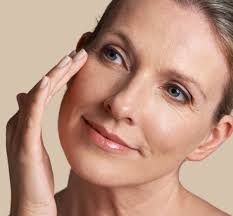 تزریق چربی به صورت و بیکینی در کلنیک زیبایی ونوس کرج-چهاراه طالقانی